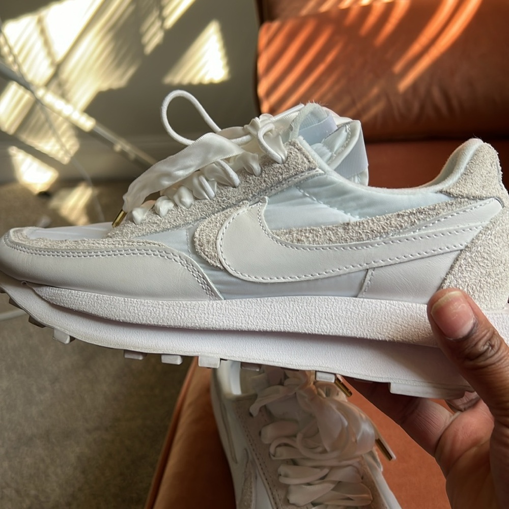 Nike - Picture 3 of 8